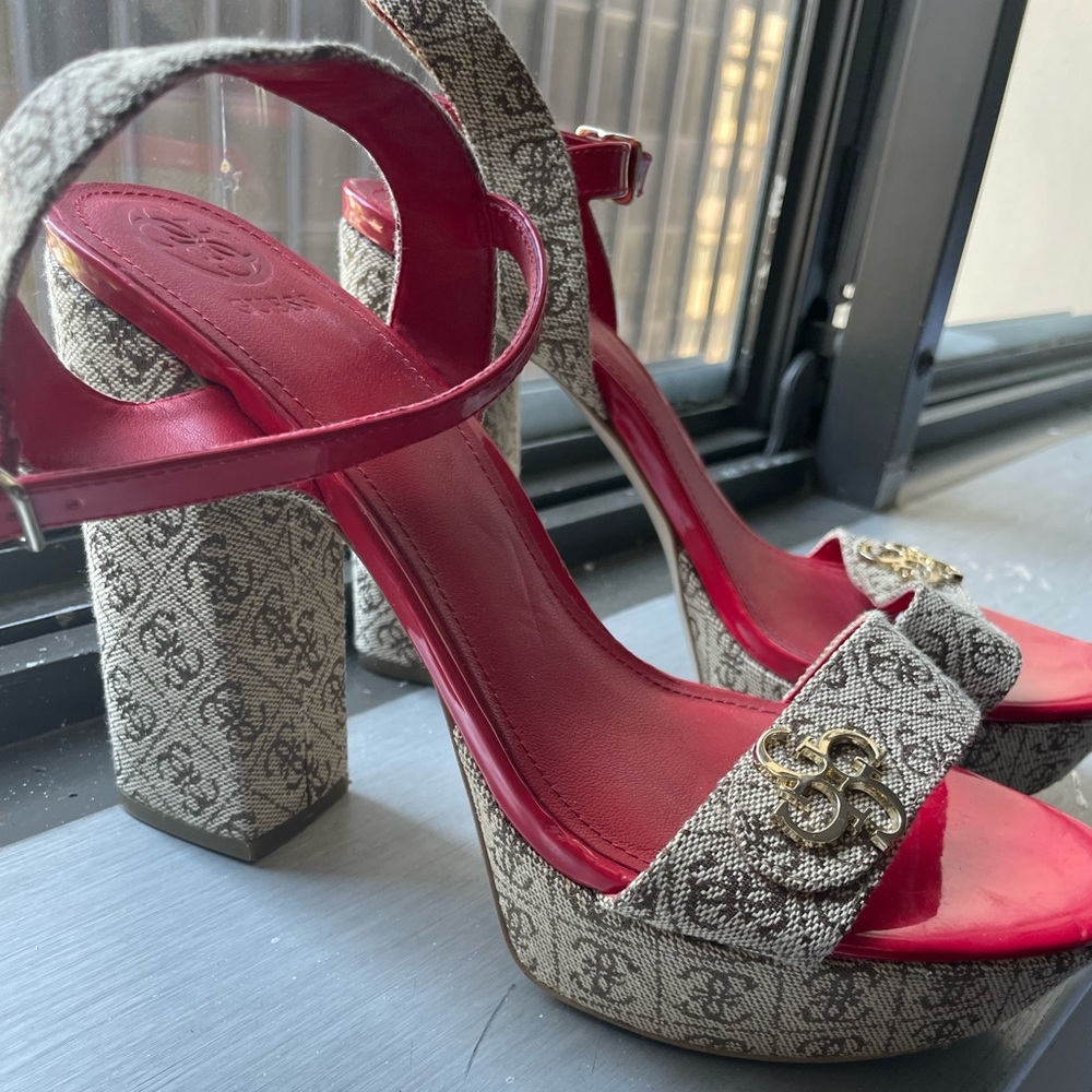 Guess wedge heels